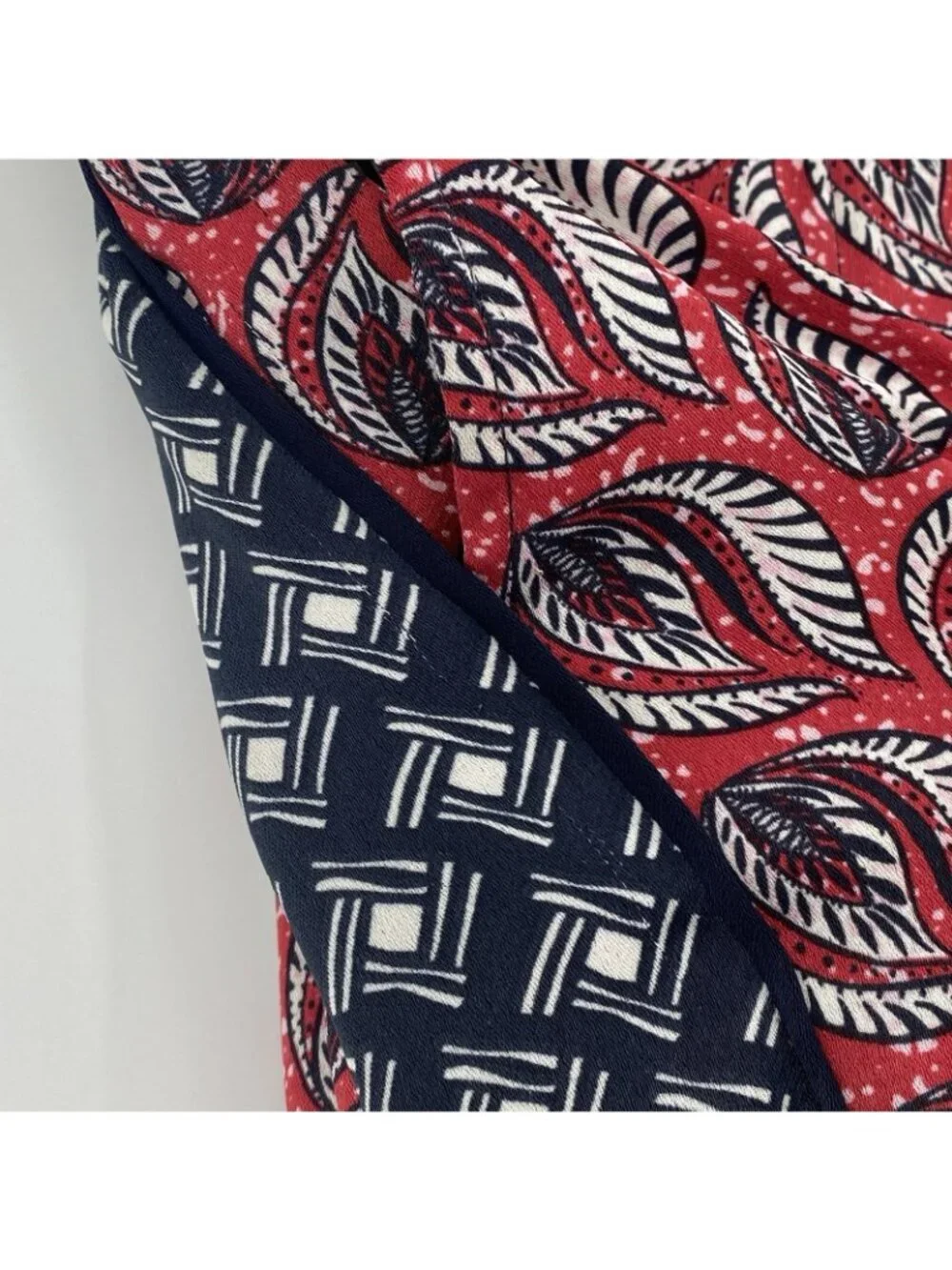 ETT:TWA Anthropologie Women's XS Pants Pull On Ankle Red Paisley Motif Boho